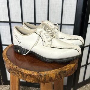 FootJoy GreenJoys Golf Shoes White and Black Men's Derbys